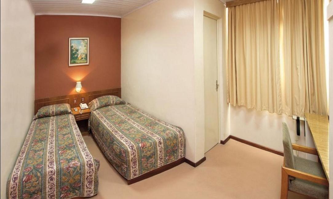 Lira Hotel Kurytyba Zewnętrze zdjęcie