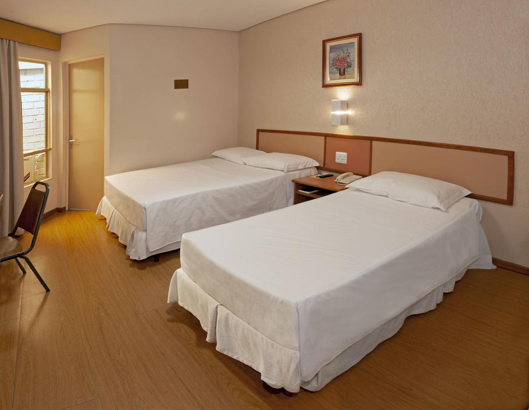 Lira Hotel Kurytyba Zewnętrze zdjęcie